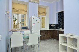 Квартира посуточно в Одессе на ул. Дерибасовская, 36